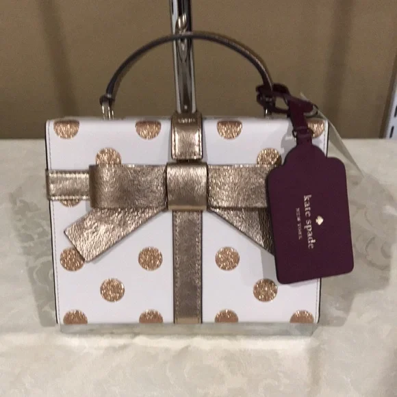 Kate Spade Wrapping Party Gift Box Crossbody - Picture 5 of 14